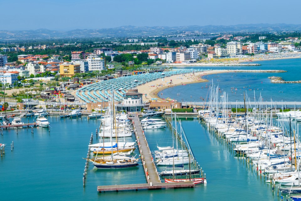 Rimini atrakcje, Aerial,View,Of,Rimini,Beach,,City,,Landscape,And,Docks,With